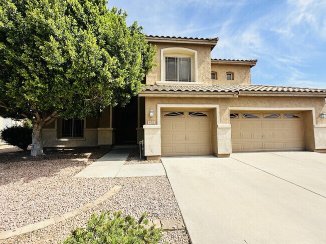 Building Photo - 672 W Raven Dr