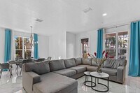 Building Photo - 4840 Cayview Ave