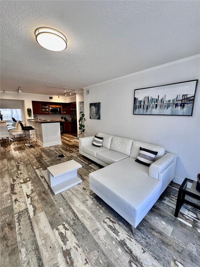 Building Photo - 2080 S Ocean Dr