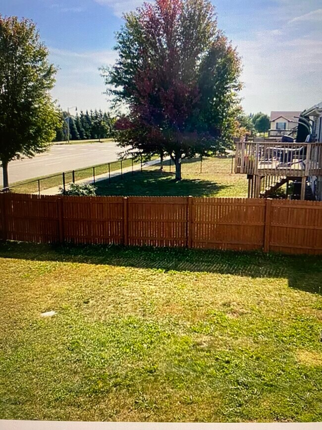 Building Photo - 6609 Black Spruce St