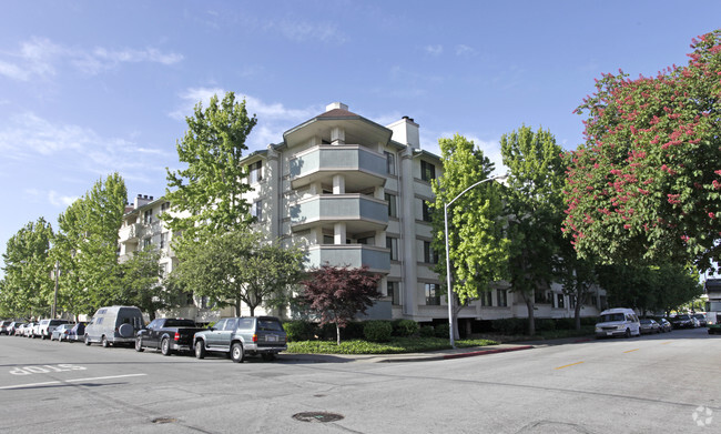 Building Photo - Pacific Plaza