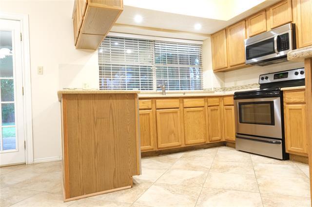 Building Photo - 4348 Kenwood Dr