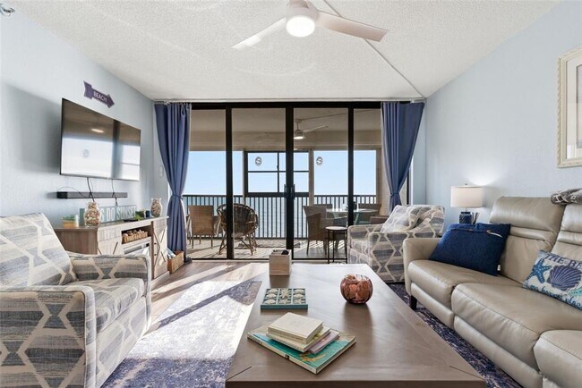 Building Photo - 15462 Gulf Blvd