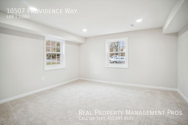 Building Photo - 10507 Providence Way