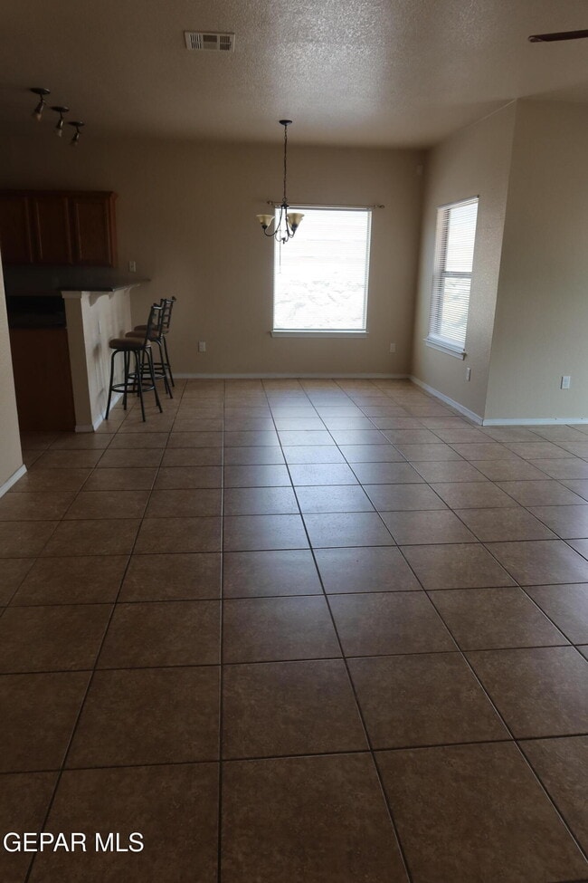 Building Photo - 10672 Canyon Sage Dr