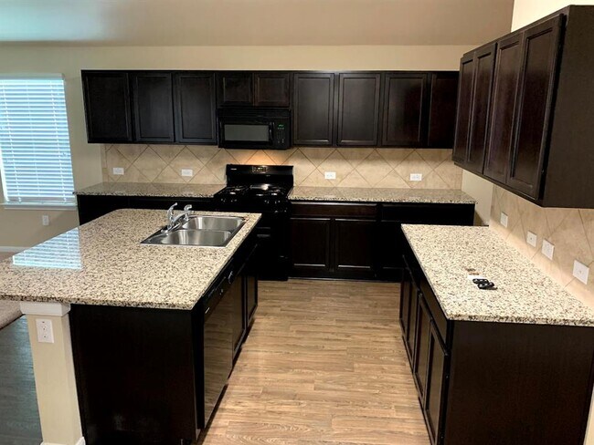 Building Photo - 136 Alpha