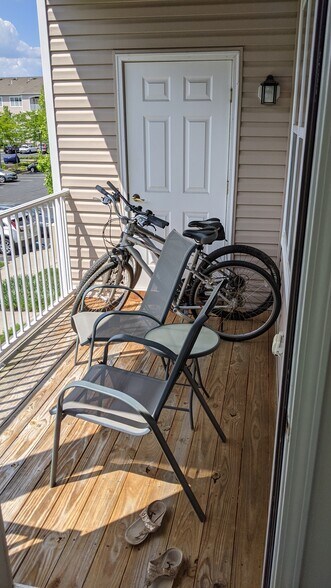 Building Photo - 627 Timberlake Dr