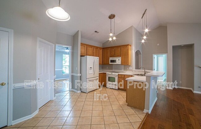 Building Photo - 3503 Brooktree Ln