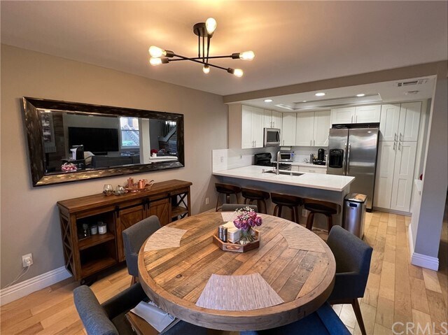 Building Photo - 7911 Woodlake Dr