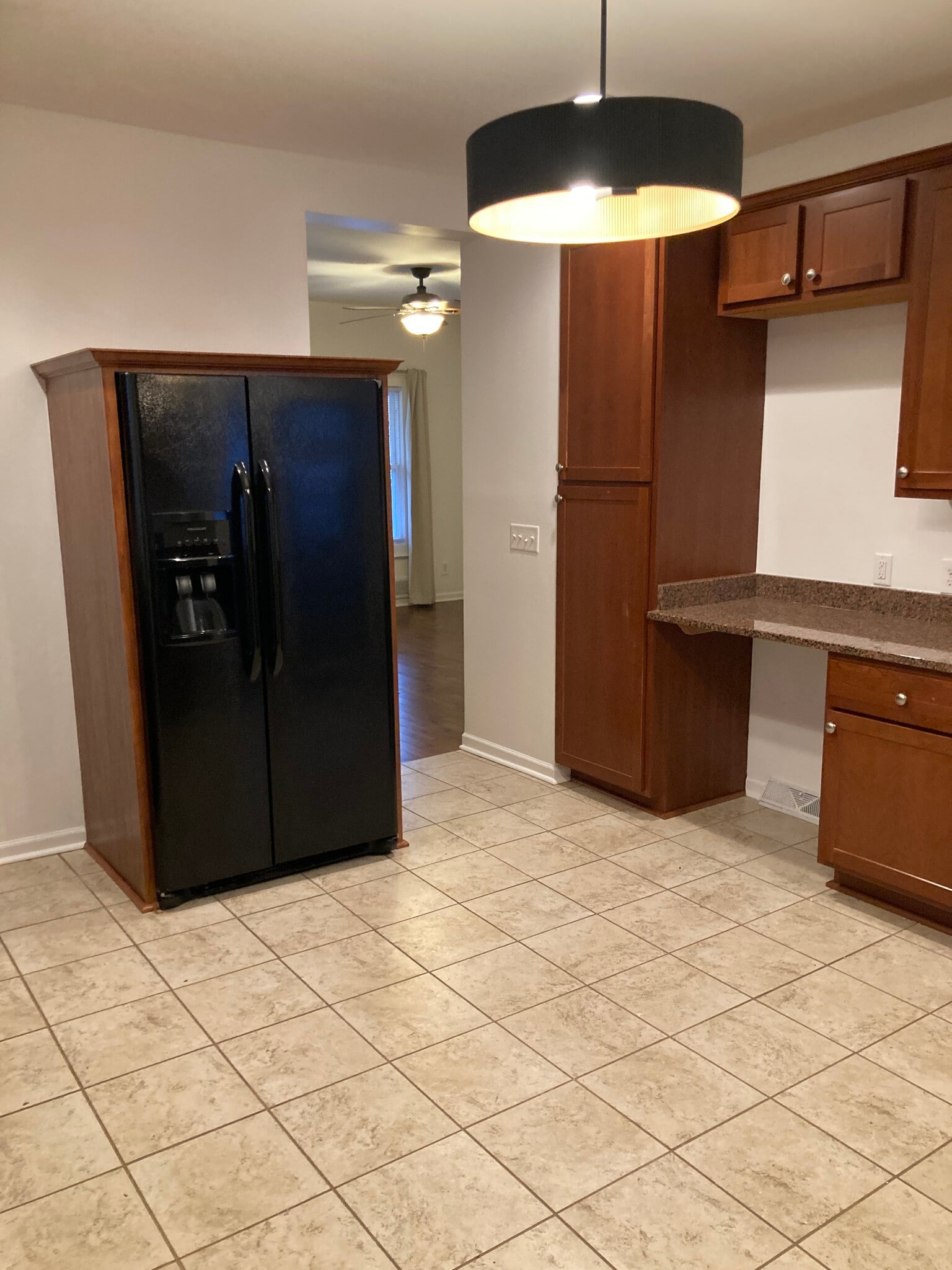 Building Photo - 2810 S Lenox St