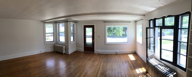 Building Photo - 59 Walnut St