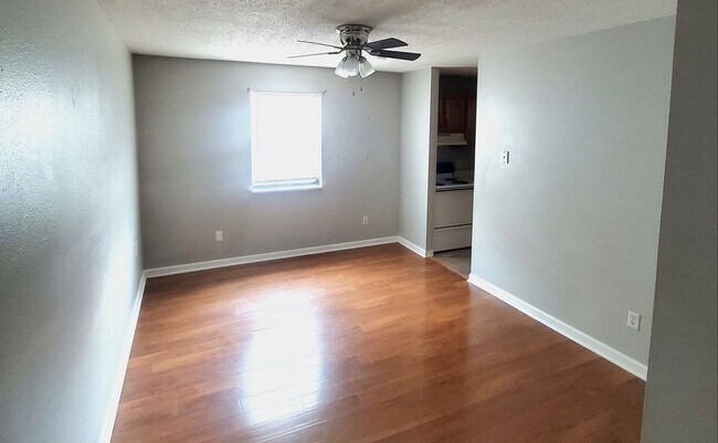 Building Photo - Cozy 1 bedroom