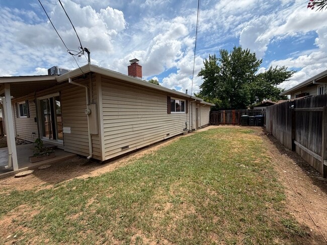 Building Photo - Gorgeous Rancho Cordova Home on Large Corner Lot!