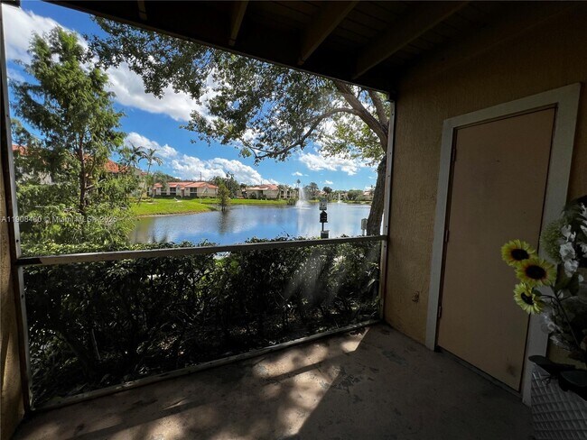 Building Photo - 1245 SW 46th Ave