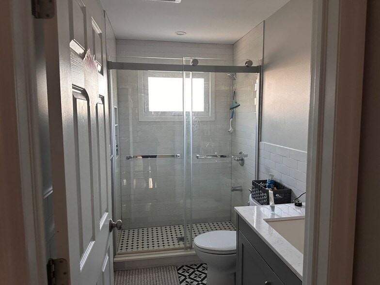 Building Photo - 84 Commonwealth Ave