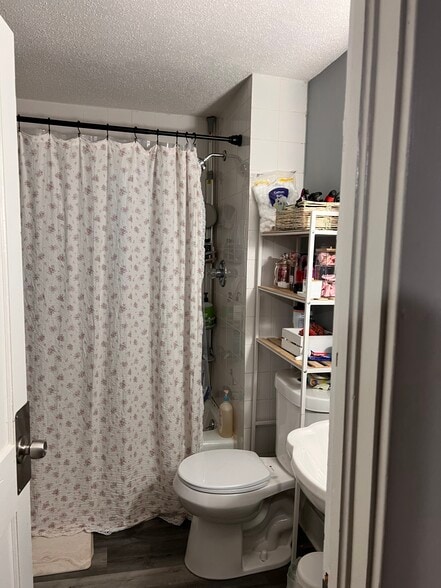 Building Photo - 118 Divinity St