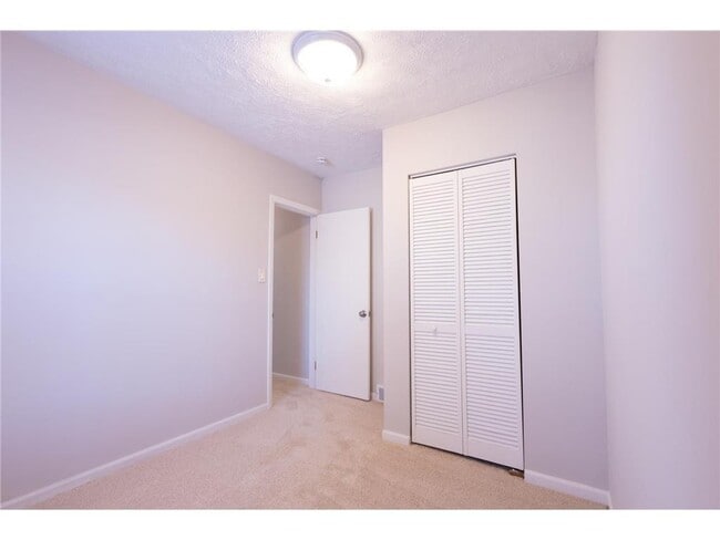 Building Photo - 118 13th Ave S