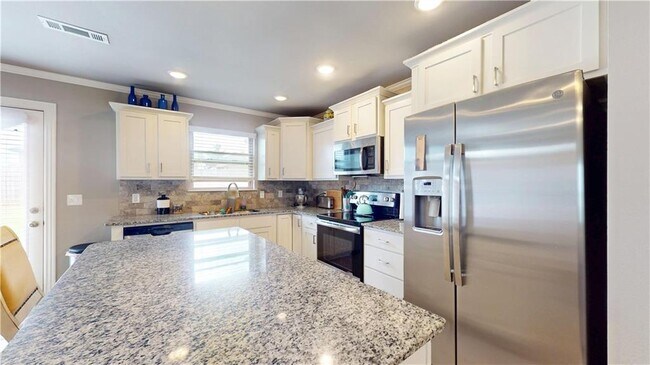 Building Photo - 809 NW 64th Ave