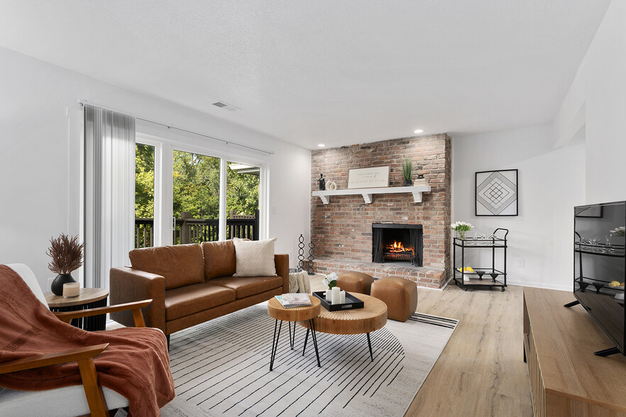 Inviting Social Space - Kings Cove Apartments
