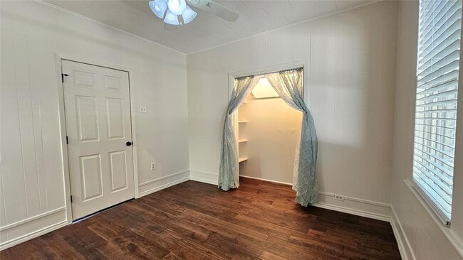 Building Photo - 205 S Granger