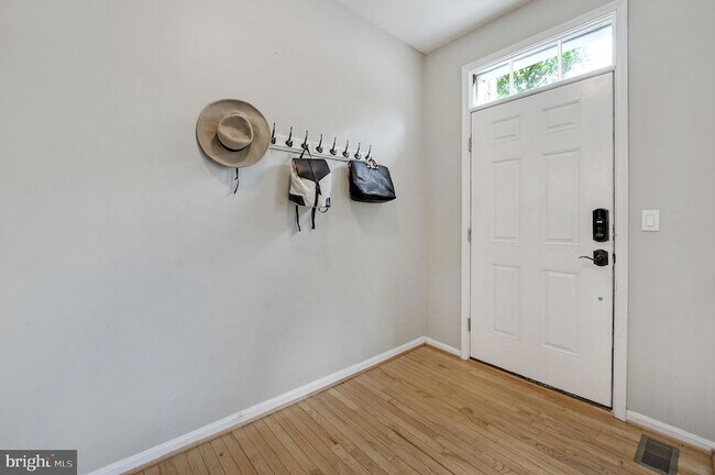 Building Photo - 4888 Ebb Tide Ct
