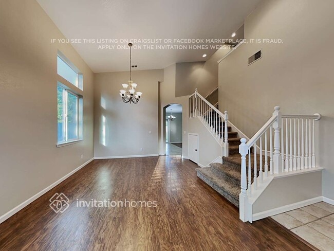 Building Photo - 5747 Grove Ave