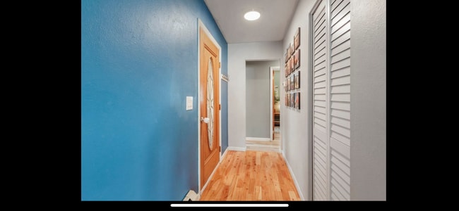 Building Photo - 678 Deer Path Rd