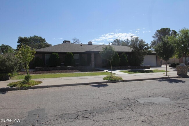 Building Photo - 19014 Armington Dr