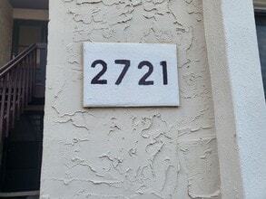 Building Photo - Fruitville & Tuttle area