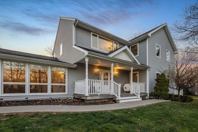 Building Photo - 119 Circle Dr