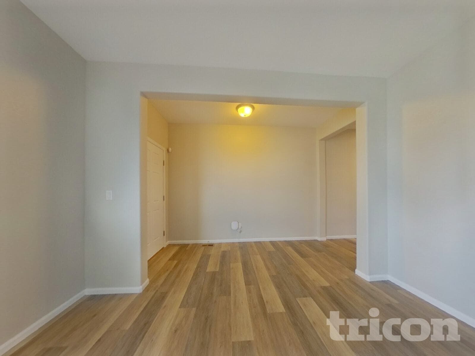 Building Photo - 7191 S Oak Hill Cir