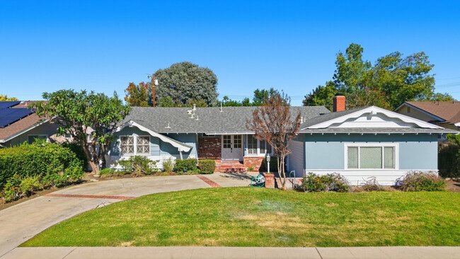 Building Photo - 23723 Aetna St