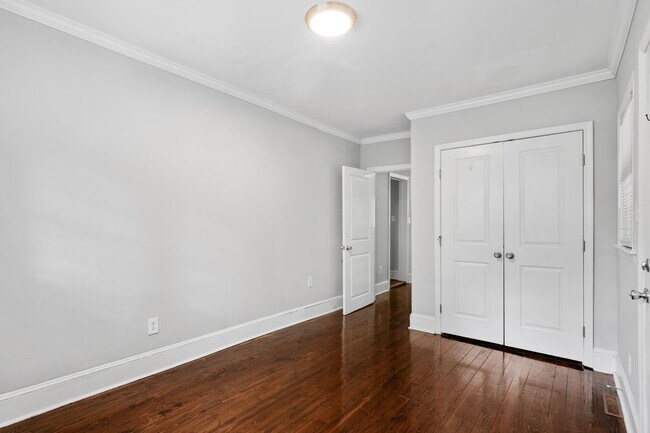 Building Photo - 4427 Northaven Dr