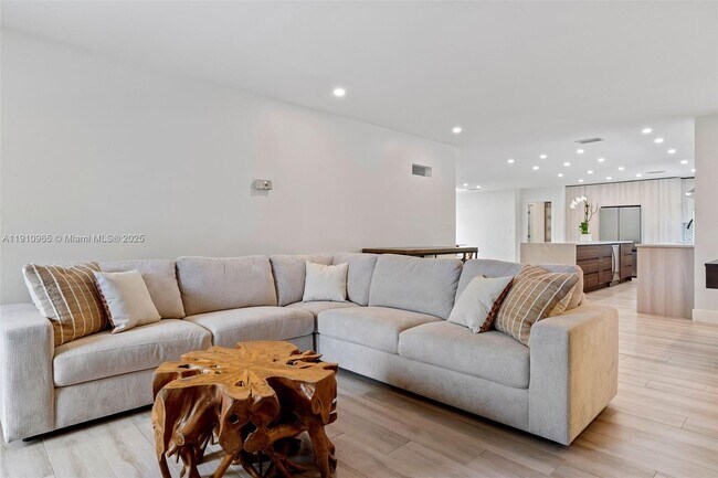 Building Photo - 12511 SW 13th St