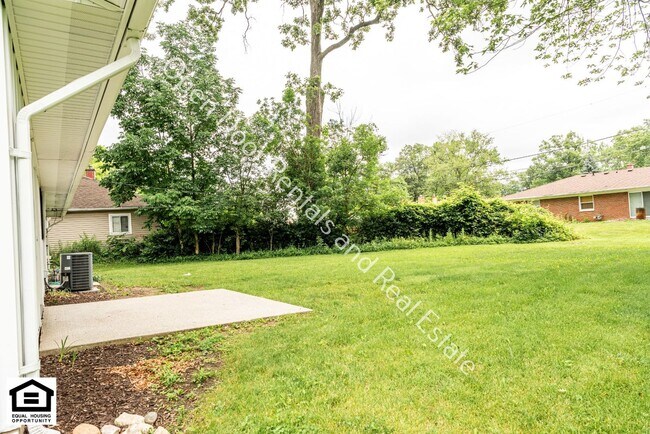 Building Photo - $200 off first months rent! 4 bedroom home...