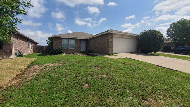 Primary Photo - Charming 3 bedroom, 2 bath, 1,354 sq.ft. h...