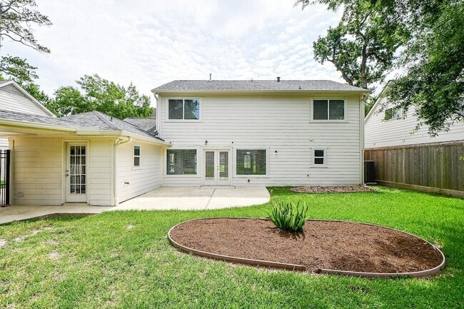 Building Photo - 707 Thistlewood Dr