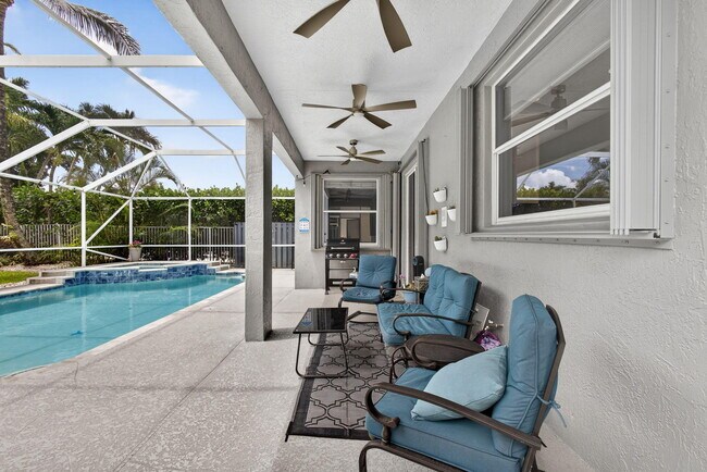 Building Photo - 3738 Old Lighthouse Cir