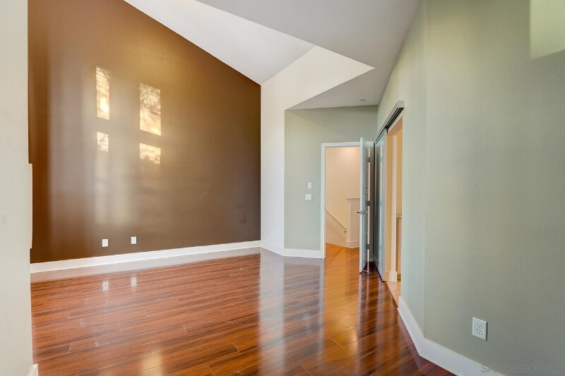 Building Photo - 7858 Inception Way