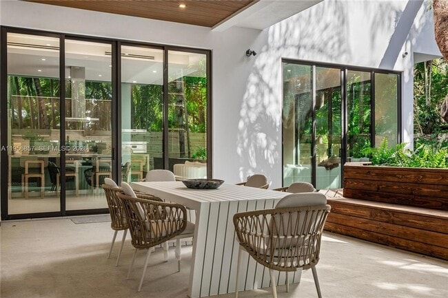 Building Photo - 2805 Freeman St