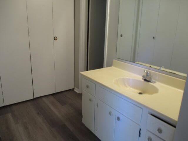 Building Photo - 5 Hidden Cove Cir