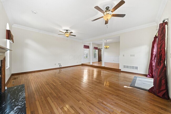 Building Photo - 7854 Astra Cir