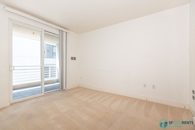 Building Photo - Downtown/Civic Center: Condo near Hayes Valley w/ Private Patio, Google Fiber & Garage Parking