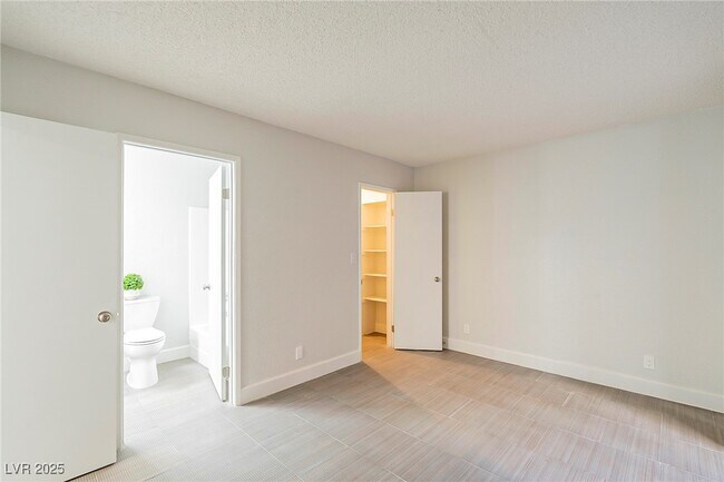 Building Photo - 832 Mantis Way