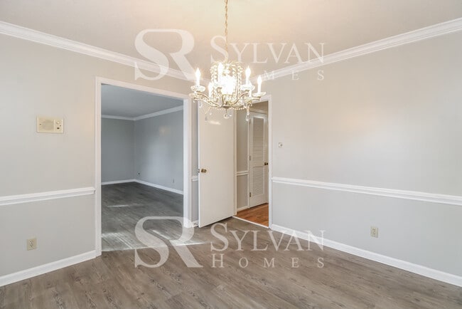 Building Photo - Everything you have been dreaming of is he...
