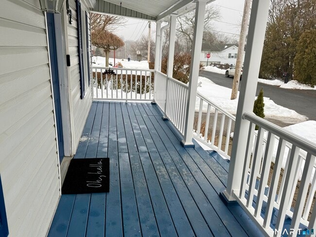 Building Photo - 42 Wells Ave