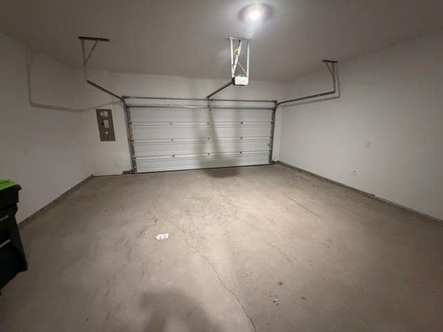 Building Photo - 3537 Treasure Dr