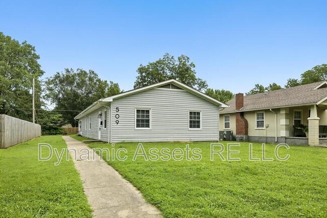 Building Photo - 509 E Jefferson St