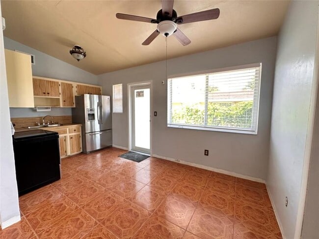 Building Photo - 3 bedroom in North Miami FL 33162