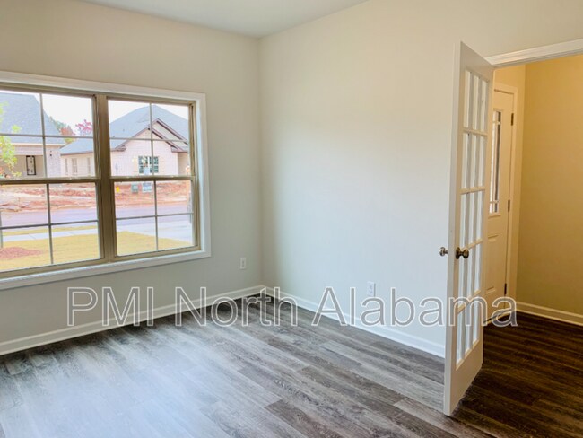 Building Photo - 108 Grv Hl Cir